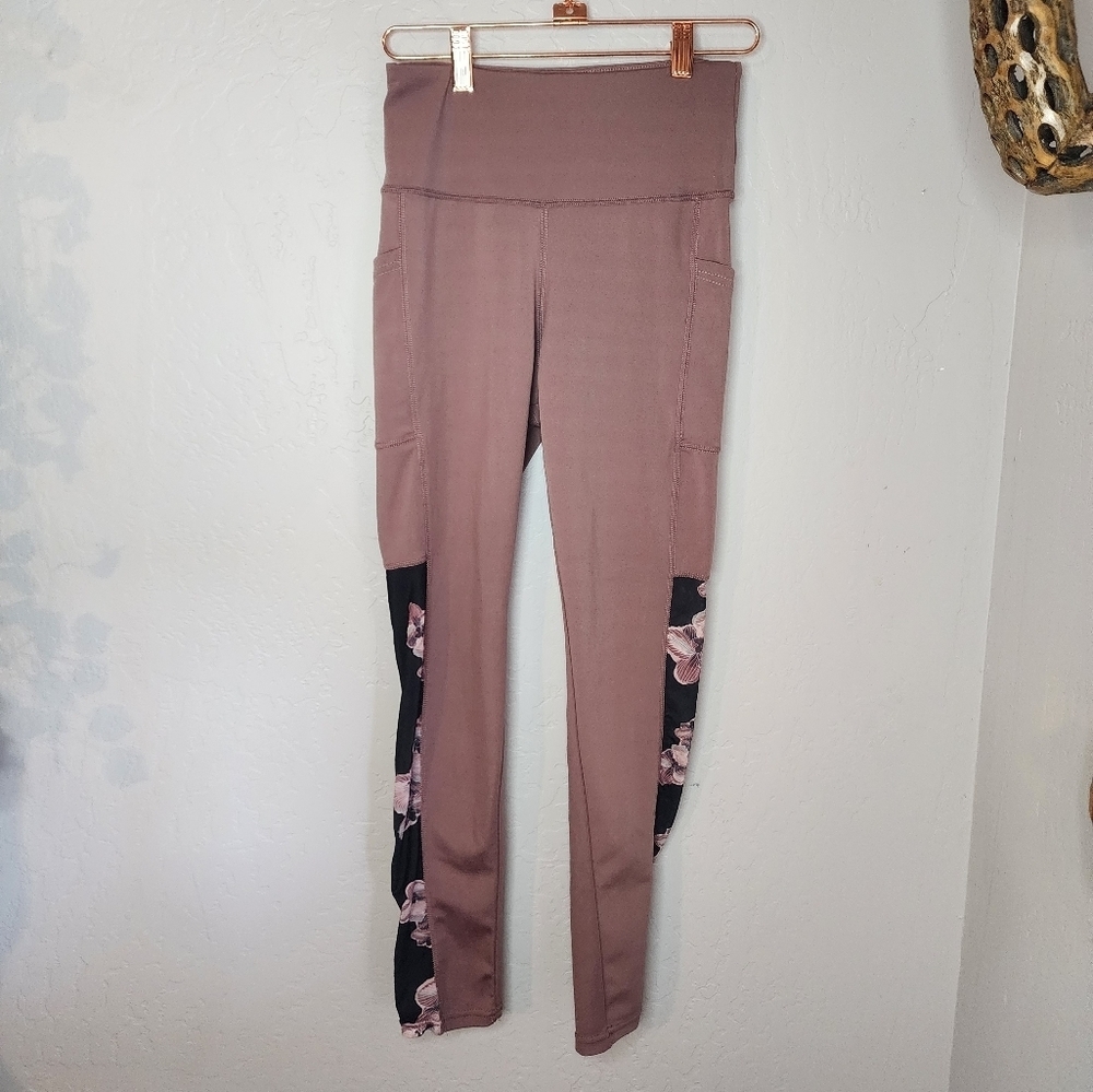 Better Sports Performance Blush Mesh Panel Legging Size Small